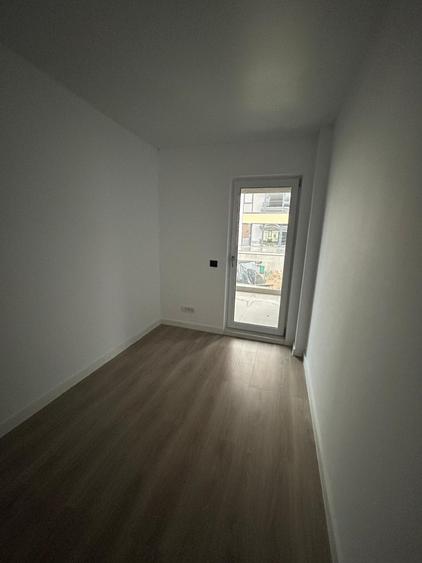 Apartament cu 4 camere decomandat în Albert