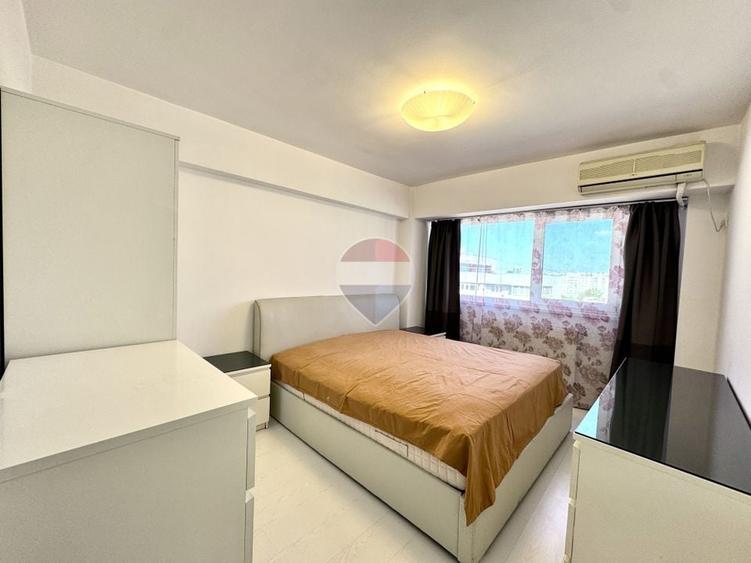 Apartament cu 3 camere semidecomandat, mobilat în Titulescu