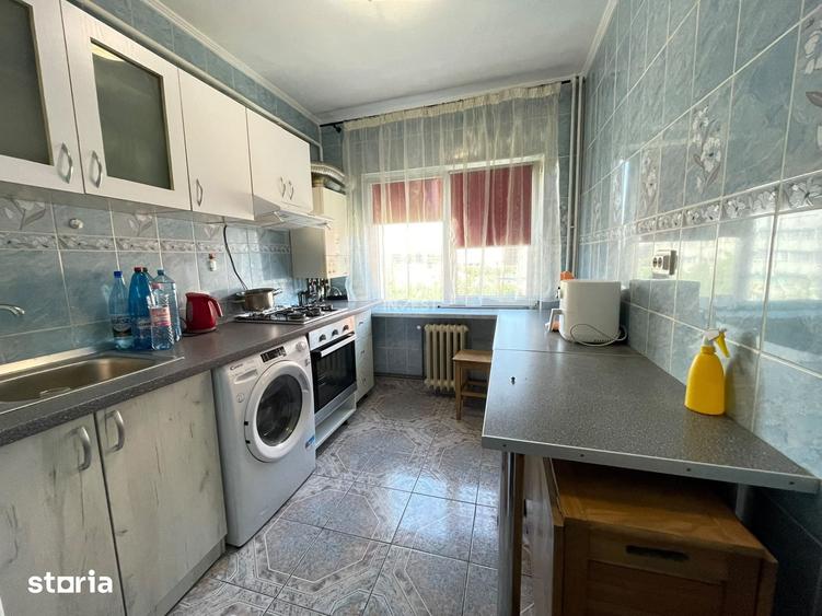 Apartament 2 camere decomandat de inchiriat zona Podu Ros - 1