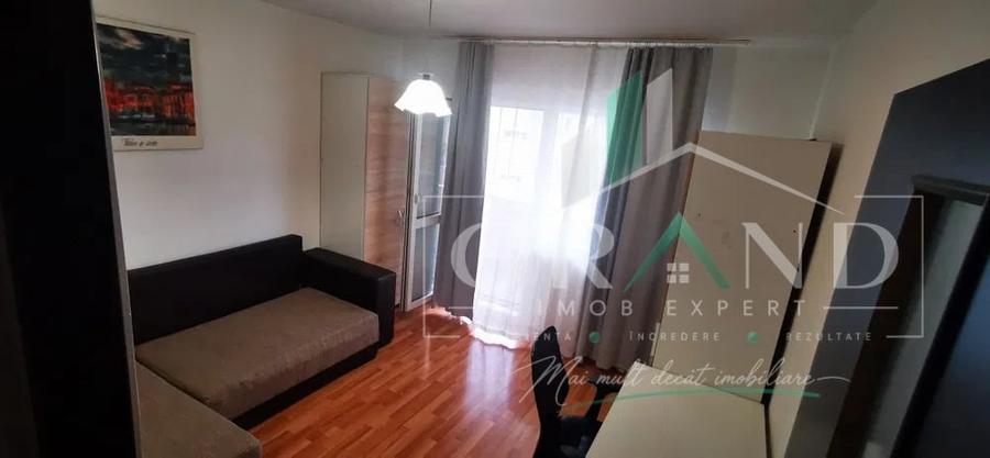 Apartament cu 3 camere decomandat, mobilat în Mărăști