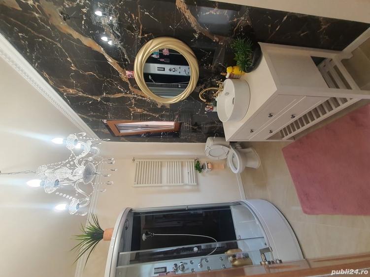 Casă cu 6 camere cu Teren 390 Mp în Central
