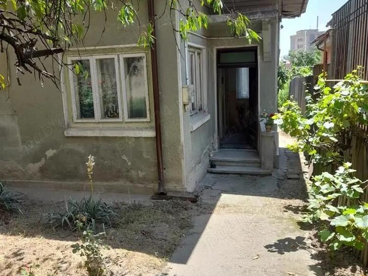 Casă individuală cu 4 camere cu Teren 351 Mp în Brazda lui Novac