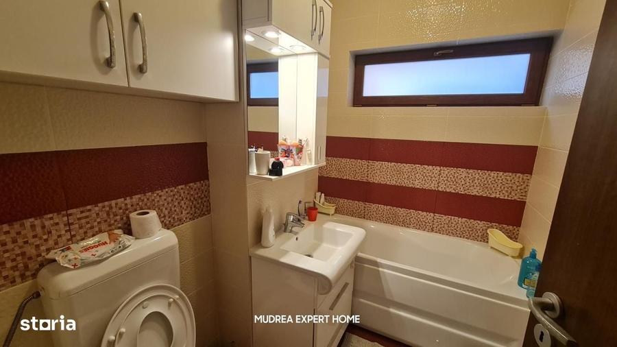 Apartament cu 3 camere în Otopeni