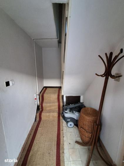 Casă cu 4 camere cu Teren 1440 Mp în Vetiș