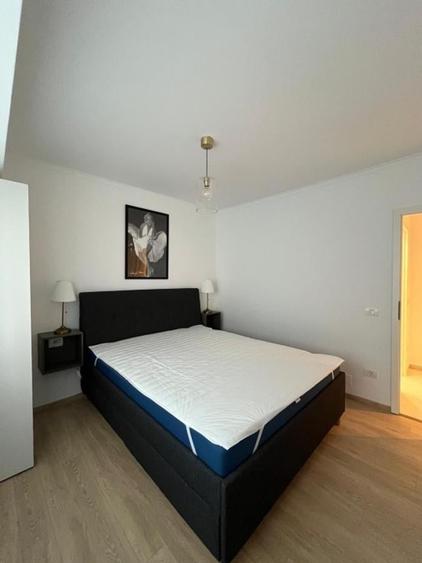 Apartament cu 2 camere decomandat, mobilat în Calea Victoriei