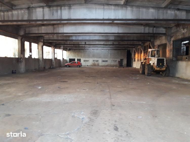 Spațiu comercial, de 6,000 mp, în Central