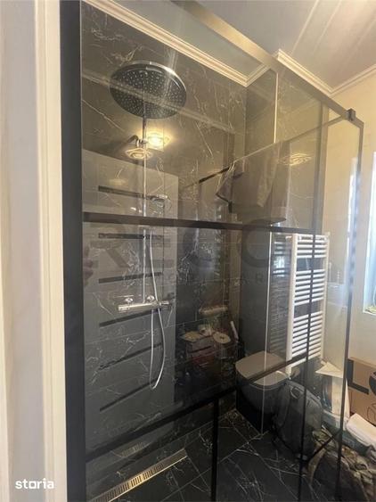 Apartament cu 3 camere decomandat în Salca