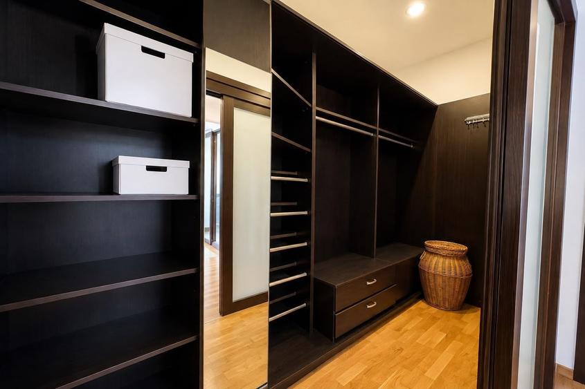 Apartament cu 5 camere în Herăstrău