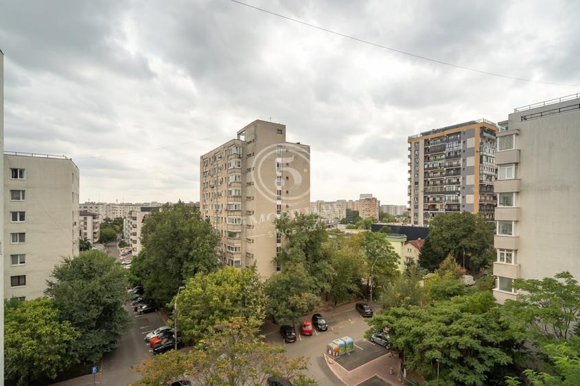 Apartament cu 3 camere decomandat, mobilat în Dristor
