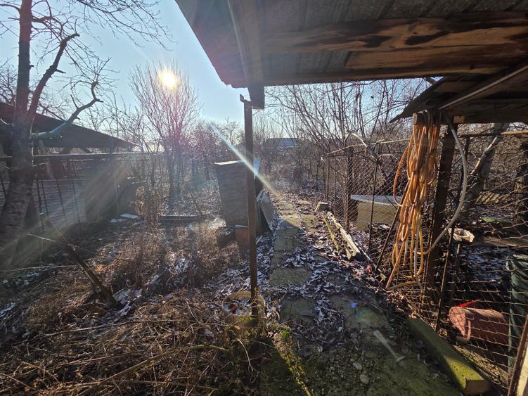 Casă cu 5 camere cu Canalizare în Adjud