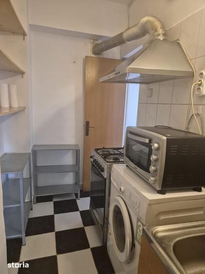 Apartament cu 3 camere, mobilat în Centrul Civic