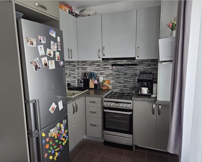 Apartament  cu 2 camere,zona Eroilor,2balcoane,etaj intermediar - 4