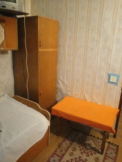 Garsonieră decomandată în Piața Veche