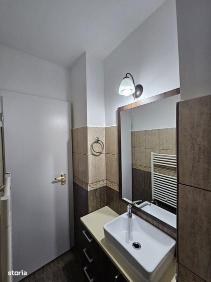 Apartament cu 3 camere decomandat în Vulcan