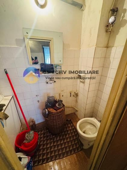 Apartament cu 4 camere decomandat în Mărăței