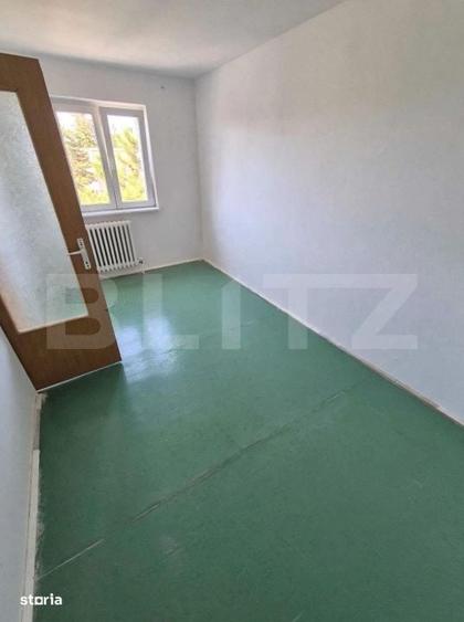 Apartament cu 3 camere de vanzare, 44 mp, in Dambu Pietros Str. Ma - 7