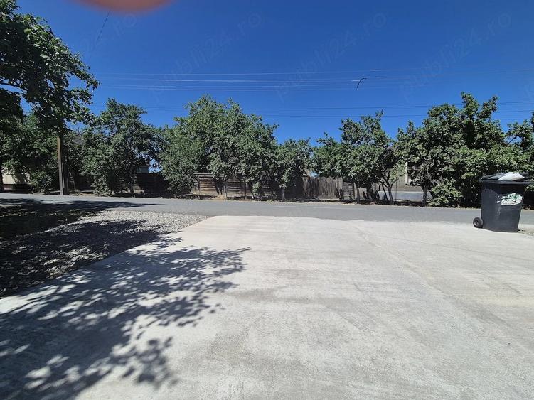 Casă cu Teren 2880 Mp în Central