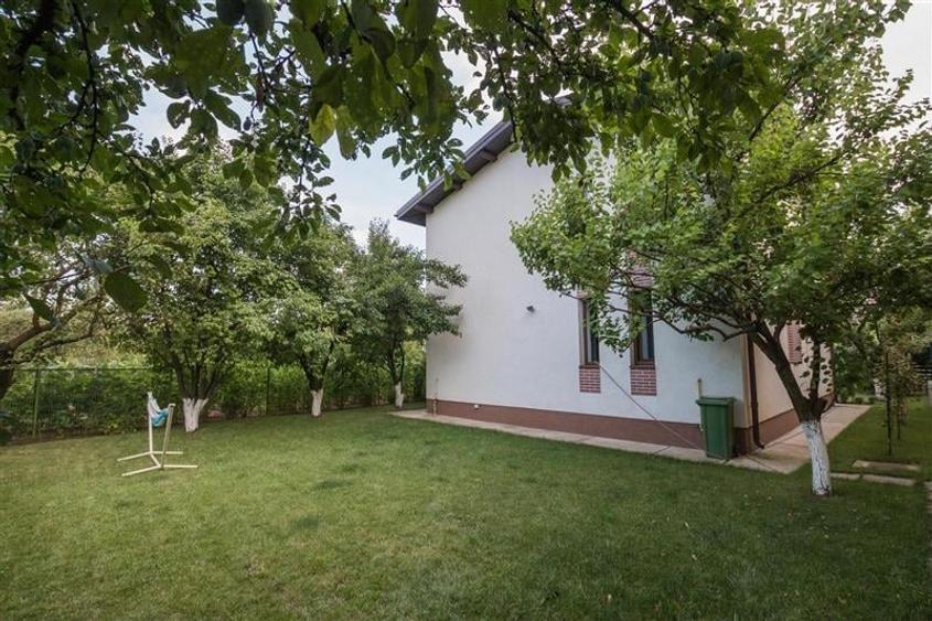 Casă individuală cu 3 camere cu Teren 889 Mp în Drumul Taberei