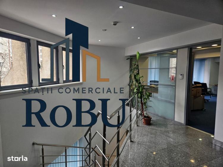 Spațiu comercial, de 270 mp, în Centrul Civic