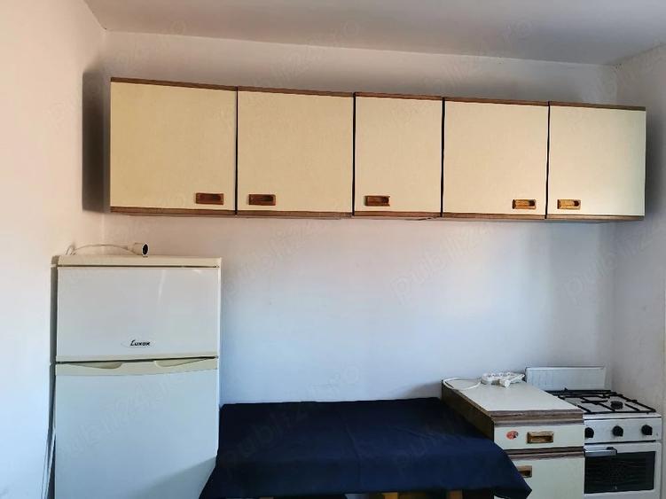 Garsonieră decomandată în Central