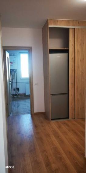 Apartament cu 3 camere decomandat în P-ța Unirii