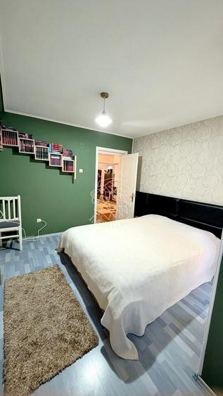 Casă individuală cu 6 camere cu Teren 500 Mp în Calea Moldovei