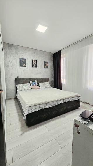 Apartament cu 3 camere decomandat în Nicolina