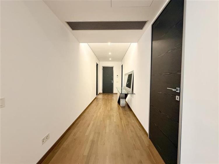 Apartament cu 5 camere decomandat, mobilat în Primăverii