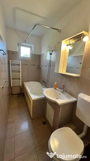 Apartament cu 2 camere semidecomandat în Dacia