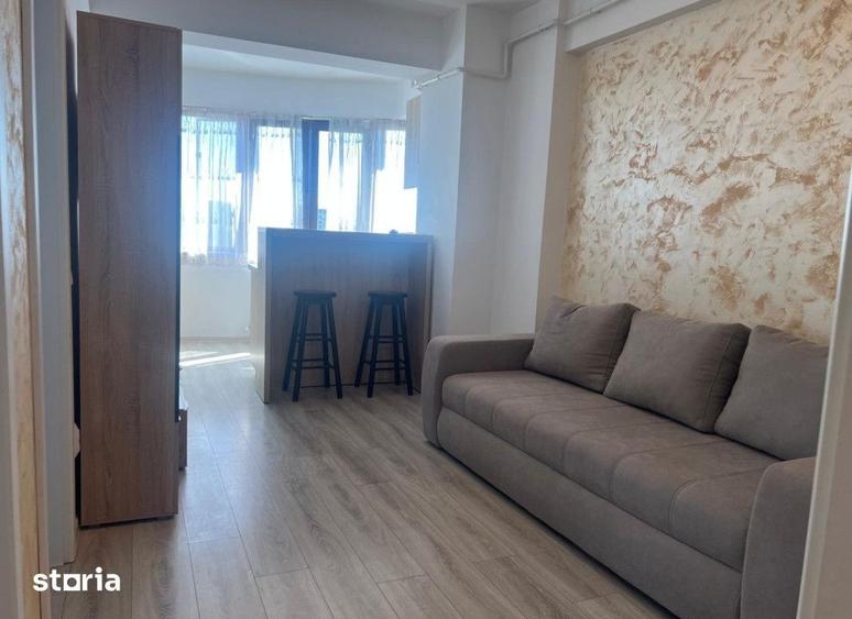 Apartament cu 3 camere în Centru Civic
