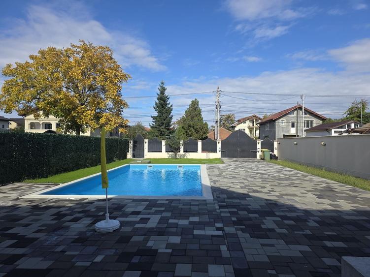 Casă individuală cu 7 camere cu Piscina în Central
