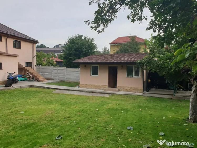 Casă cu 5 camere cu Teren 950 Mp în Central