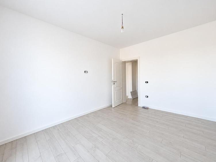 Apartament cu 2 camere decomandat în Torontalului