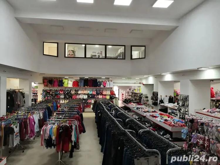 Spațiu comercial, de 1,200 mp, în Central