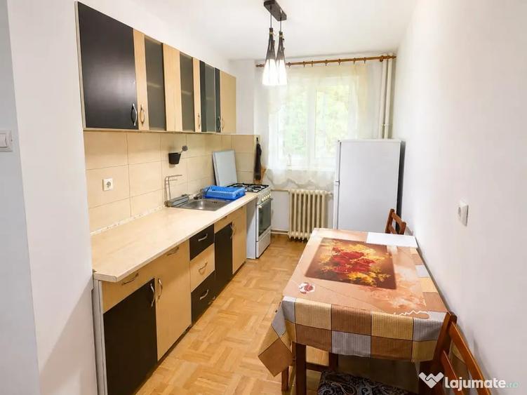 Apartament cu 2 camere decomandat în Hărmanului
