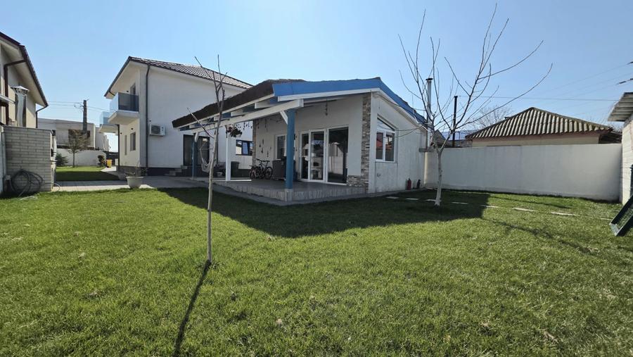 Casă individuală cu 3 camere cu Canalizare în Năvodari