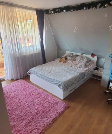 Apartament cu 3 camere decomandat în Florești — fotografia 3