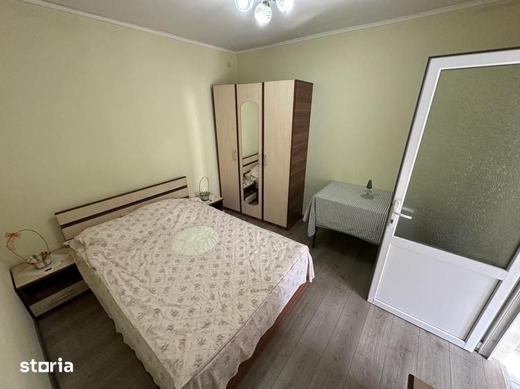 Casă cu 5 camere cu Teren 757 Mp în Poiana