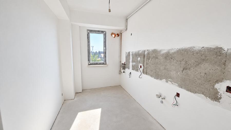 Apartament cu 2 camere decomandat în 1 Mai