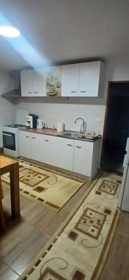 Casă cu 2 camere decomandat în Valea Rosie