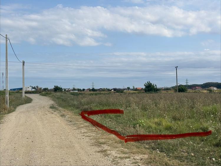 Teren de 480 mp, în Slătioara