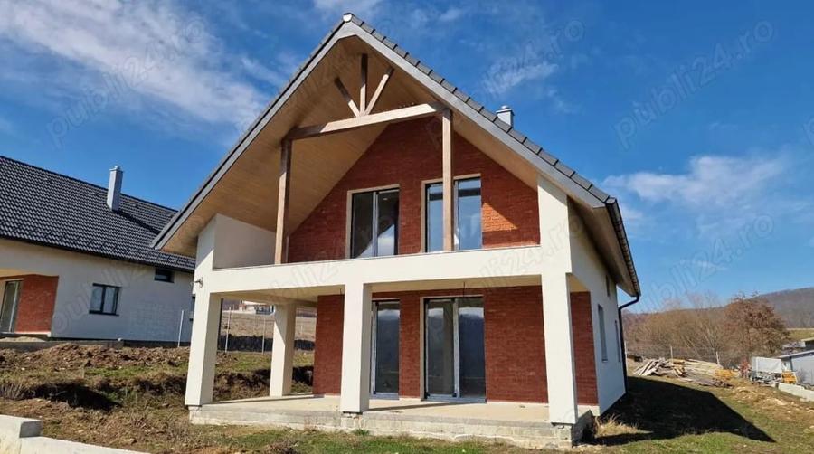 Casă cu Teren 800 Mp în Florești