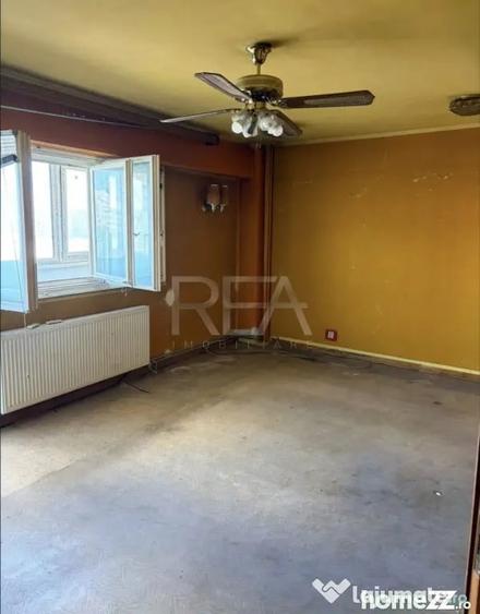 Apartament cu 4 camere decomandat în Lujerului