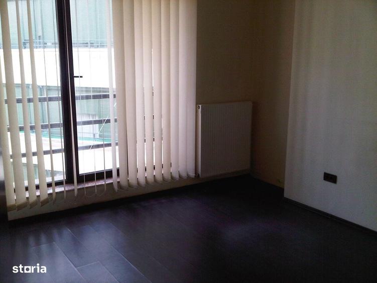 Apartament cu 4 camere în Arcul de Triumf
