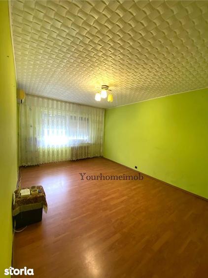 Apartament cu 2 camere decomandat în Rovine
