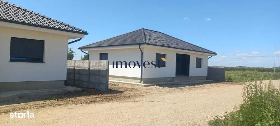 Casă cu 4 camere cu Teren 350 Mp în Odoreu