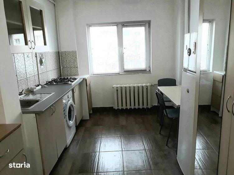 Apartament cu 2 camere semidecomandat în Moșilor