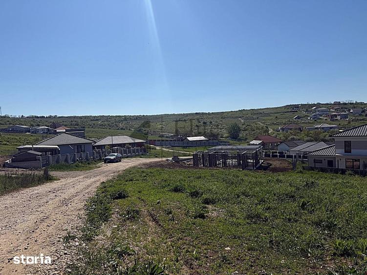 Teren de 850 mp, în Paleu