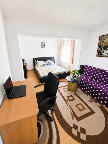 Casa ?i teren intravilan cu poten?ial rezidential- Dragasani-acces la doua strazi - 12