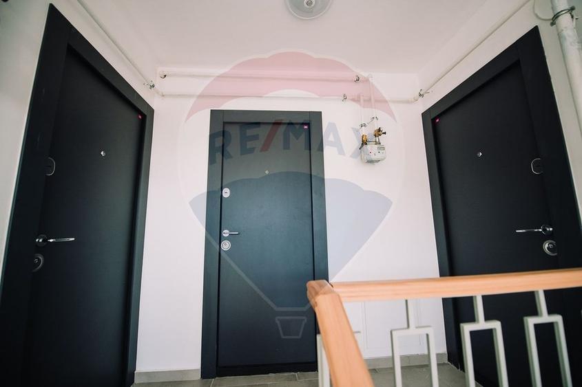 Apartament cu 2 camere, mobilat în Central